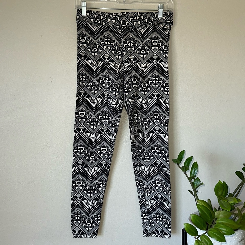 Victoria’s Secret PINK Brand Leggings